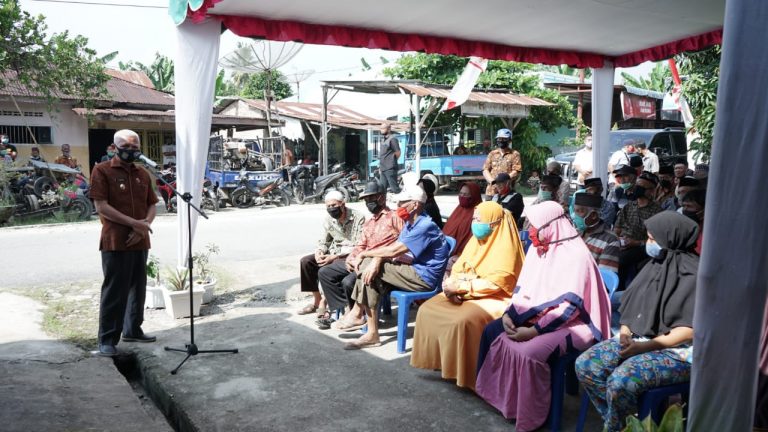 Bupati Asahan H Surya BSc Hadiri Sunatan Massal di Jalan Langsat Kelurahan Sentang Kabupaten Asahan